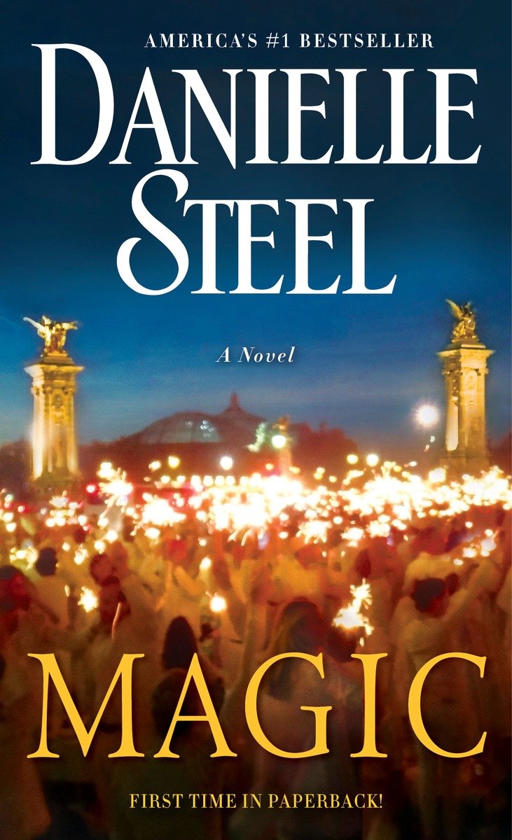 9780425285442 Magic: A Novel
