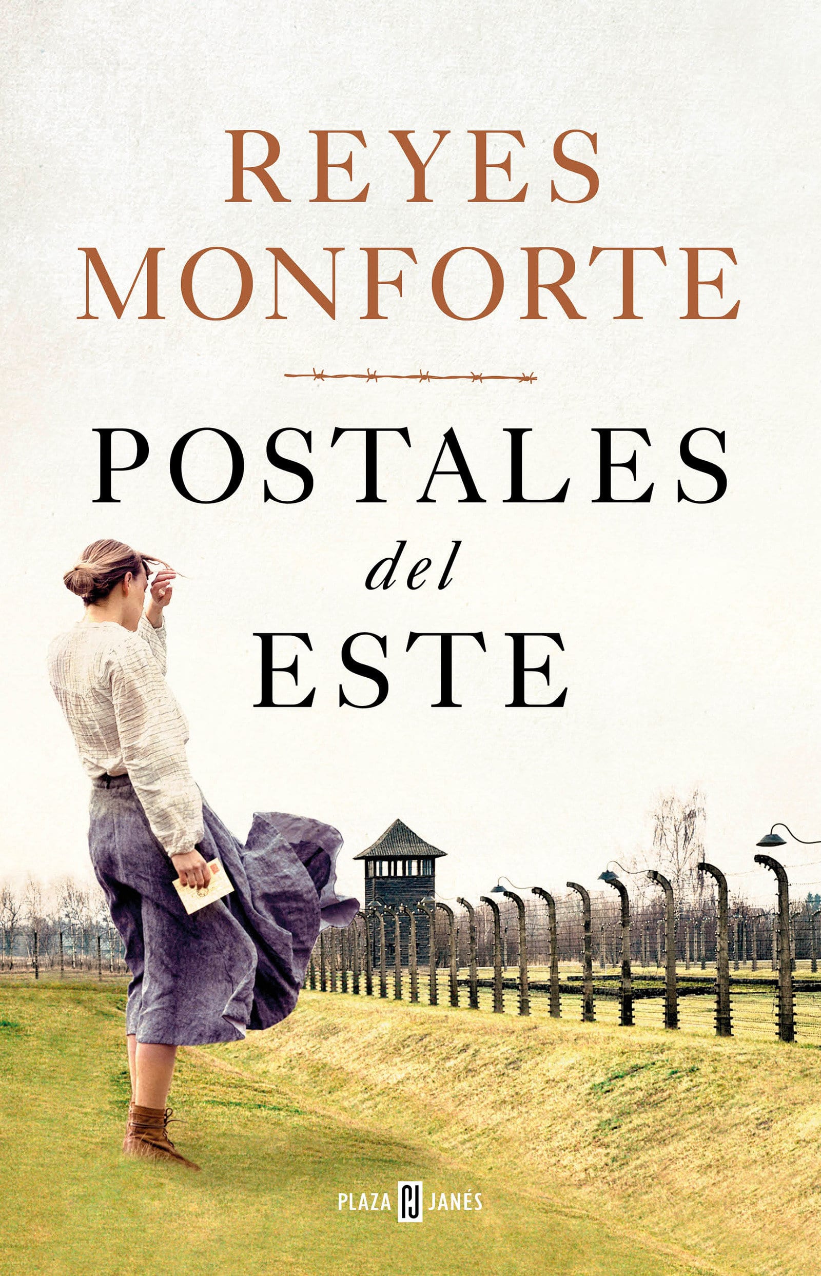 9788401023590 Postales del Este / Postcards from the East