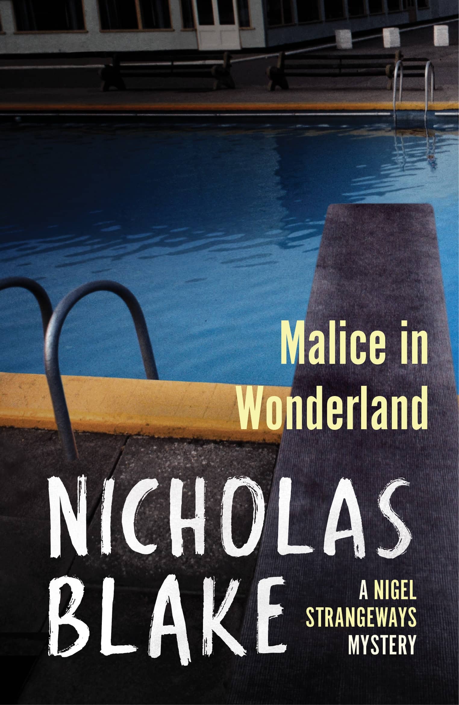 9780099565673 Malice in Wonderland